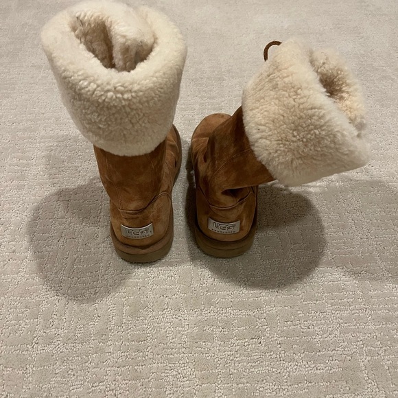 UGG Tan and Cream Winter Boots with Plush Lining women’s  size 8 - Picture 3 of 5